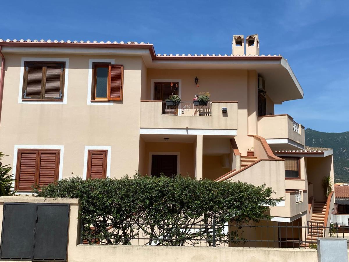 Domo Mea Apartment Villasimius Exterior photo
